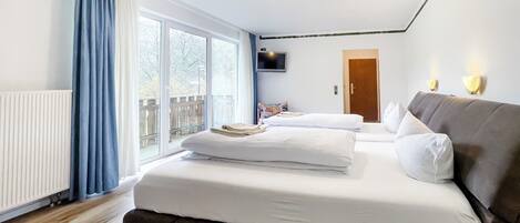 1 bedroom, free WiFi, bed sheets