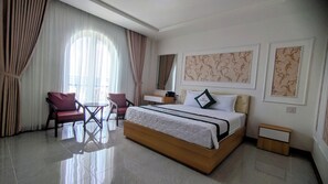 Deluxe Double Room, Garden View | Desk, laptop workspace, free WiFi - Sen Hong Town (Chau Thanh)