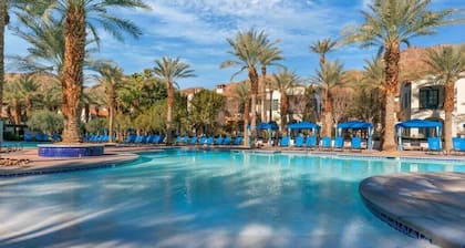 Lux Ground Floor Studio in heart of La Quinta #B