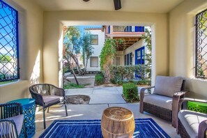 Terrace/patio - Lux Ground Floor Studio in heart of La Quinta #B (La Quinta)