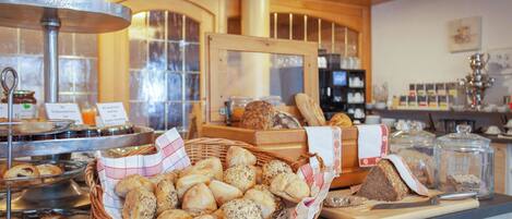 Petit déjeuner buffet compris tous les jours