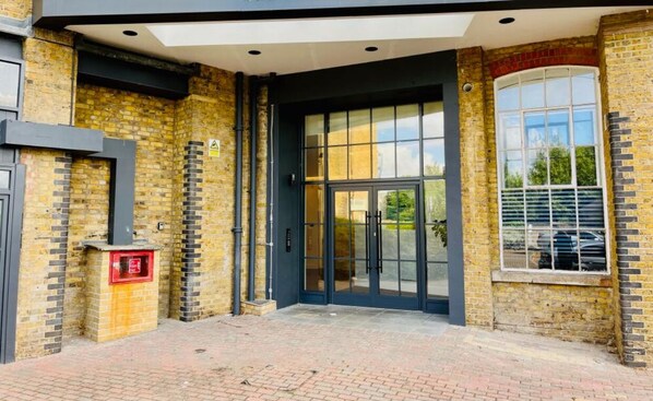 Exterior detail - The Essex Hideaway - Chelmsford (Chelmsford)