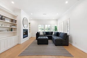 Télévision, espaces bureaux