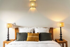 3 dormitorios, tabla de planchar con plancha, cuna de viaje y Internet