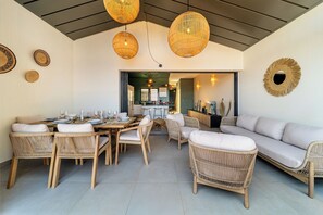 Dining - L'Anse Étoilée - Grande Anse (Petite-Île)