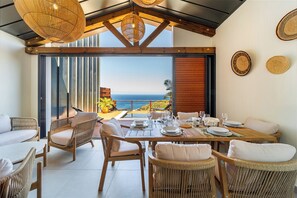 Dining - L'Anse Étoilée - Grande Anse (Petite-Île)