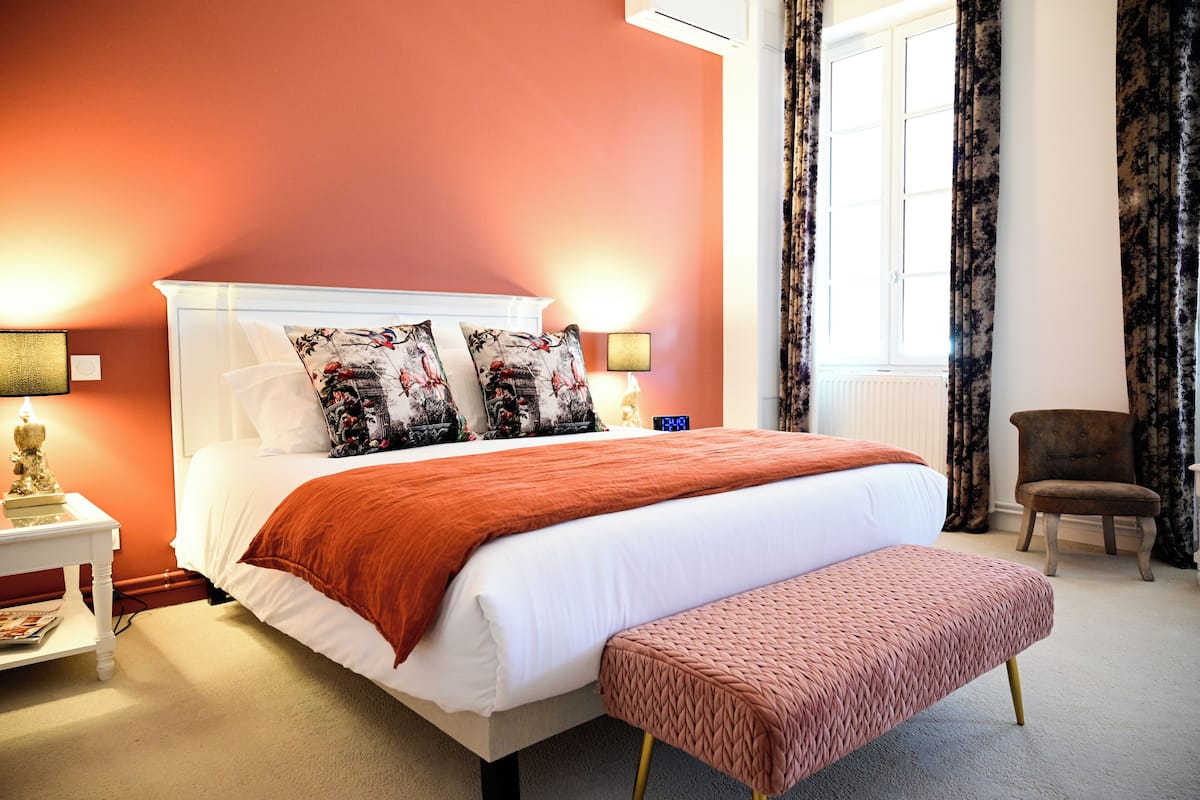 Chambre Double Deluxe, 1 grand lit, baignoire, vue ville