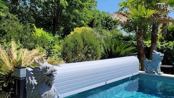 Sæsonbestemt udendørs pool