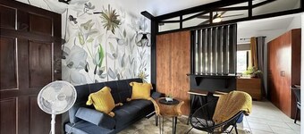 Designer-Inspired 1Bed/1Bath Condo Close to Beach