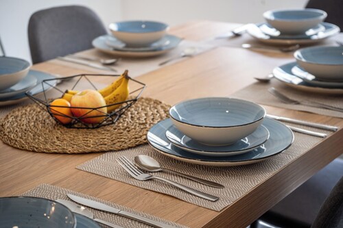 Spacious 3-Bedroom Family Home in Concord's Heart!