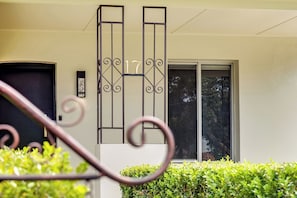 Exterior detail - Spacious 3-Bedroom Family Home in Concord's Heart! (Concord)