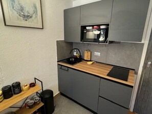 Geladeira, micro-ondas
