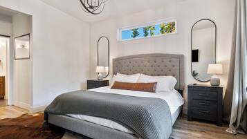 4 bedrooms, iron/ironing board, travel crib, free WiFi