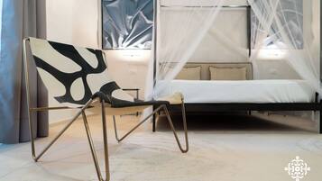 Design-Zimmer | 2 Schlafzimmer, hochwertige Bettwaren, Daunenbettdecken