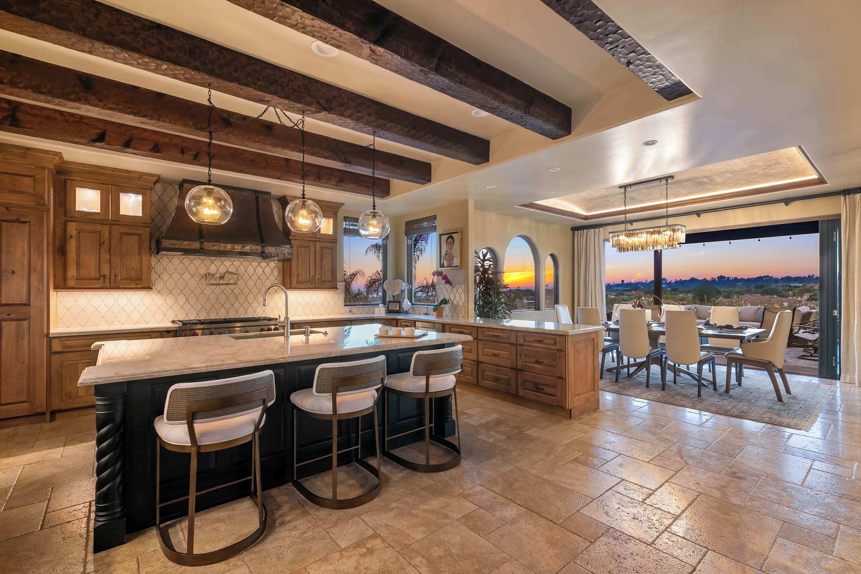 冰箱、微波炉、烤箱、炉灶