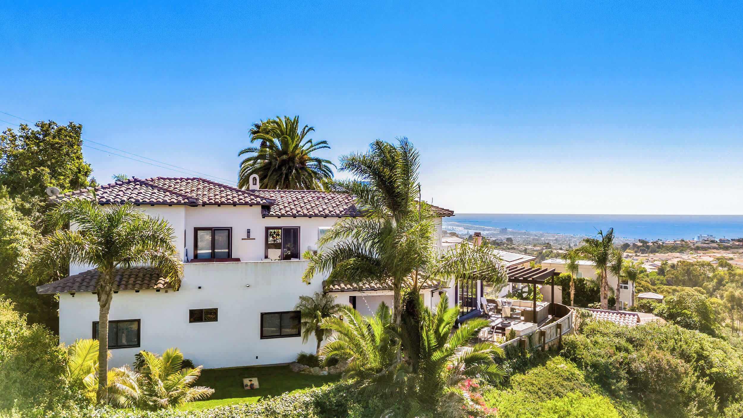 Panoramic Ocean Views - Spanish Villa+Rooftop Spa Reviews, Deals