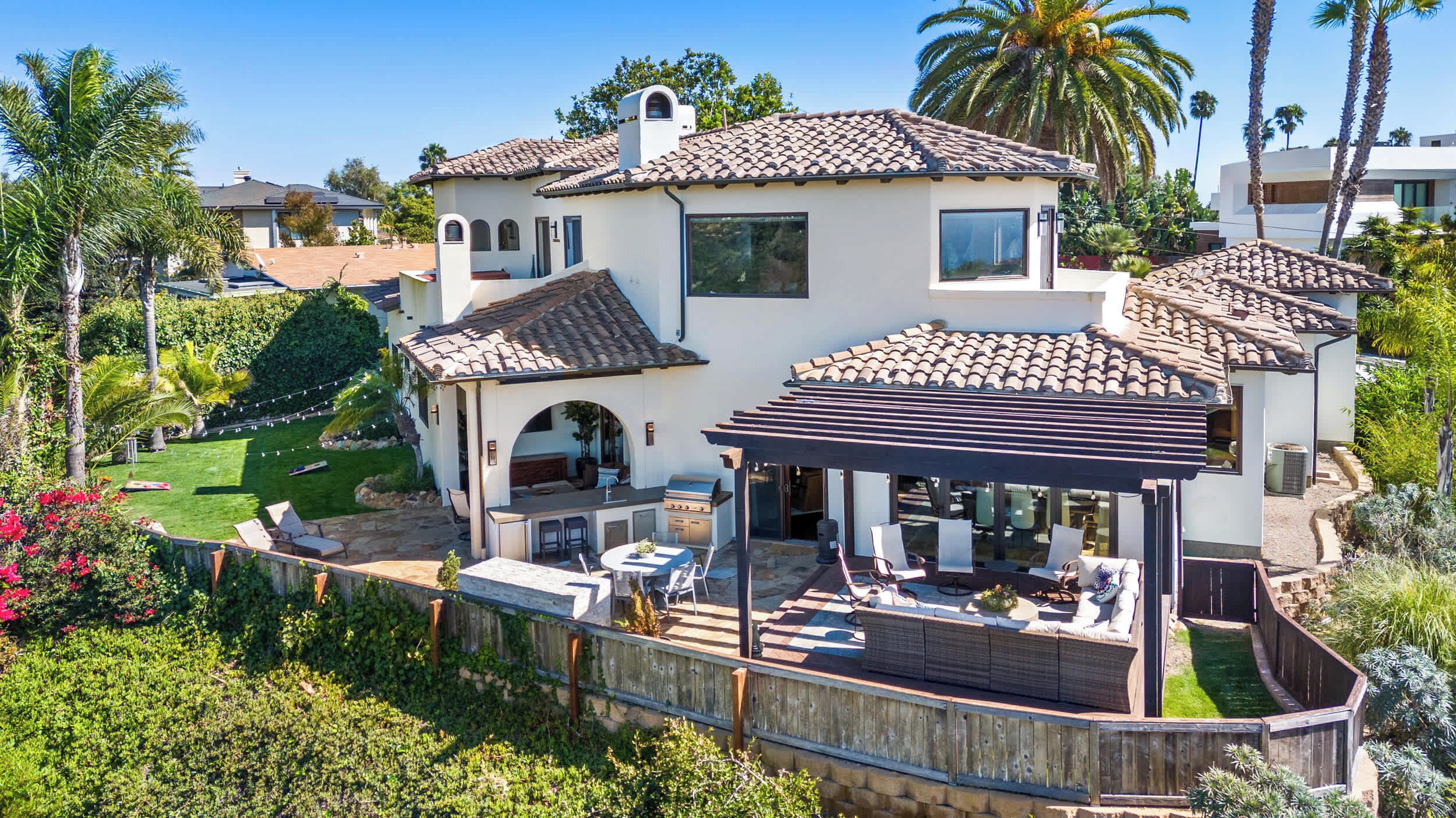 Panoramic Ocean Views - Spanish Villa+Rooftop Spa Reviews, Deals