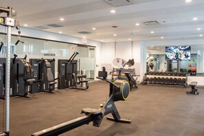 Fitness facility - PH w/ Bean & Lake Views, An Elite Stay (Chicago)