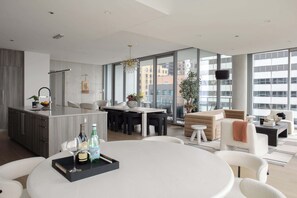 Interior - PH w/ Bean & Lake Views, An Elite Stay (Chicago)