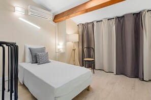 2 soverom, strykejern/-brett, wi-fi og sengetøy