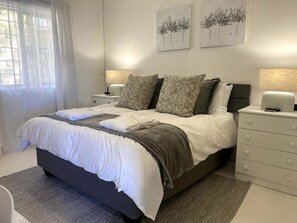 1 多间卧室、熨斗/熨衣板、WiFi、床单