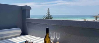 Sun, Sea & Sand | Beachfront Stay w/ Garage