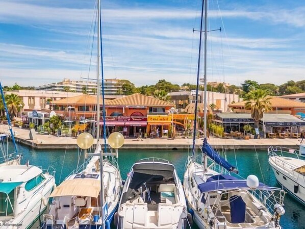 Puerto deportivo