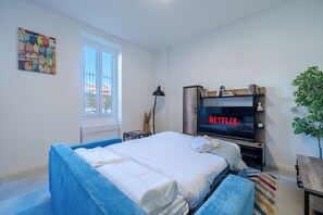 1 bedroom, iron/ironing board, free WiFi, bed sheets
