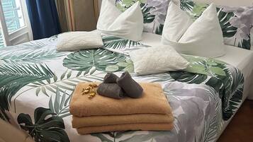 1 bedroom, travel crib, free WiFi, bed sheets