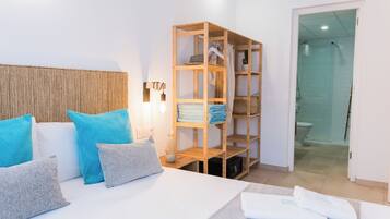 3 slaapkamers, een strijkplank/strijkijzer, wifi, beddengoed