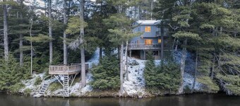 Maplewood 5-BR Lake House 10-min to Okemo