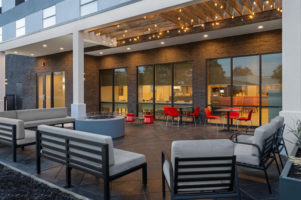 Home2 Suites By Hilton Austin South I-35