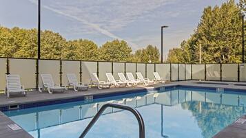 Beheizter Pool