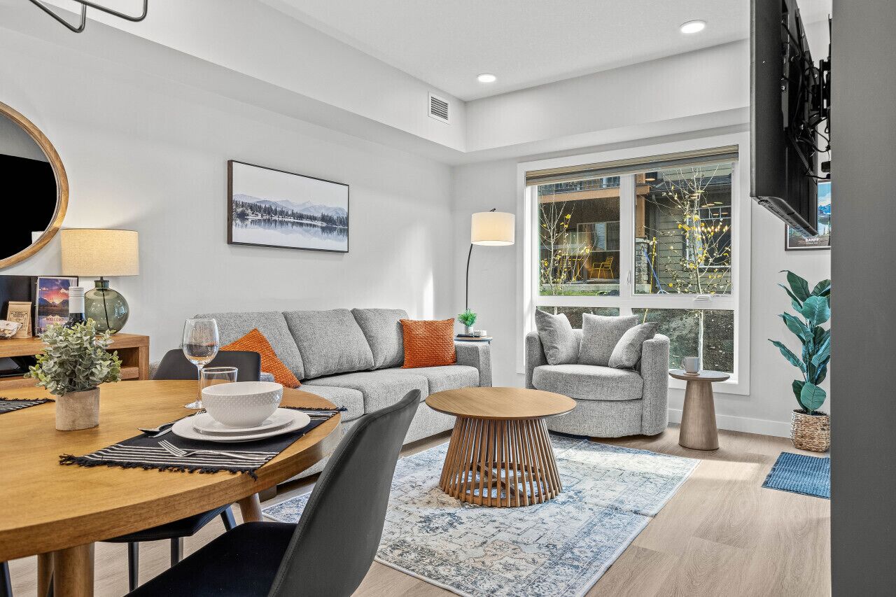 Een smart-tv en een open haard