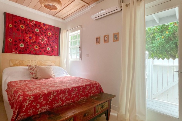 Third guest bedroom, the Twin Room, soon to have a pair of over-sized twin beds.