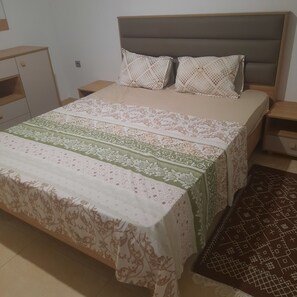 2 bedrooms, WiFi, bed sheets - Pool-view apartment in a charming, well-secured residence (Monastir)