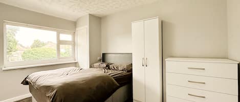 1 Schlafzimmer, WLAN, Bettwäsche