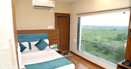 JMC Hotel Safar Inn Mhow