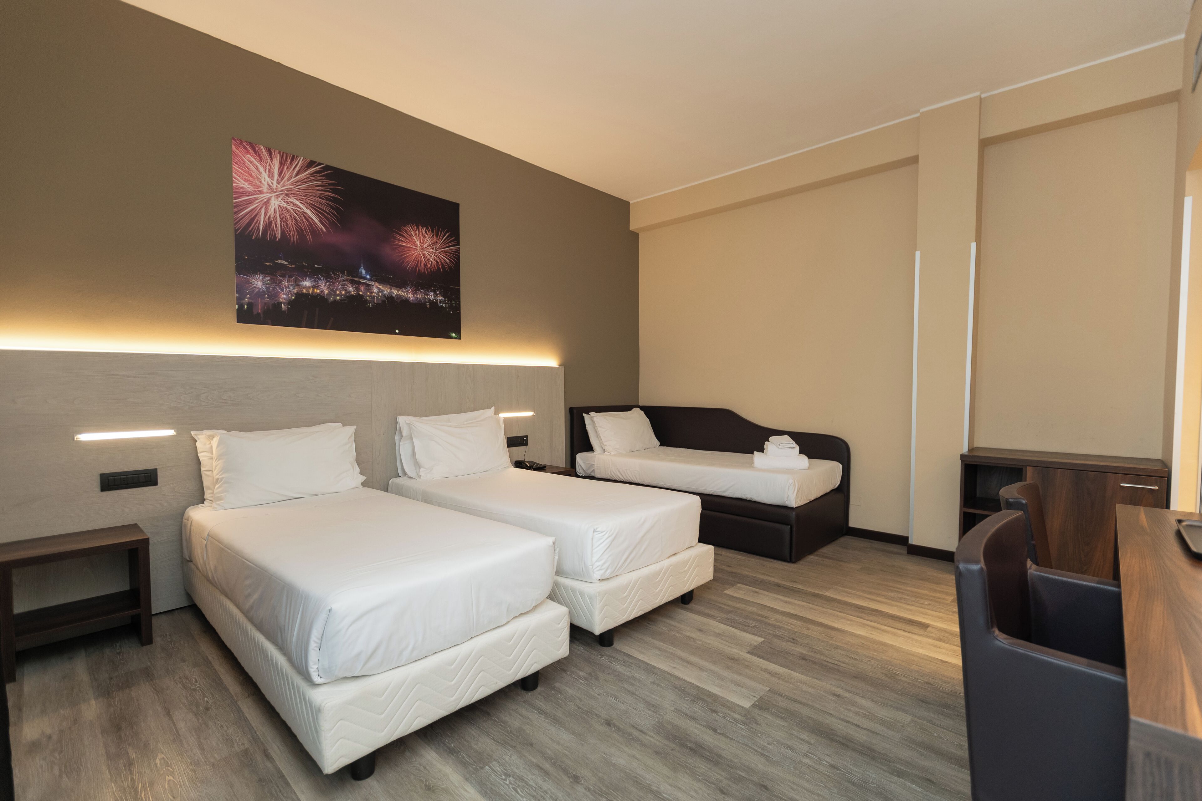 Caja de seguridad en la habitación y escritorio 