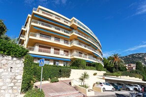 Exterior - L'ESTEREL AP4431 By Riviera Holiday Homes (Villefranche-sur-Mer)