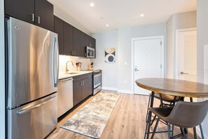 Fridge, microwave, oven, stovetop - Luxury Apt In Heart of Seaport (Boston MA)