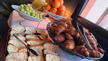Daily buffet breakfast (EUR 18 per person)