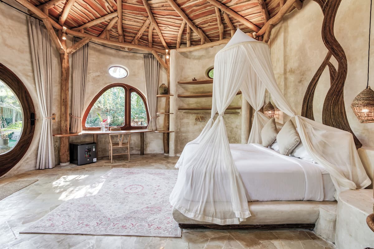 Suite, 1 Queen Bed