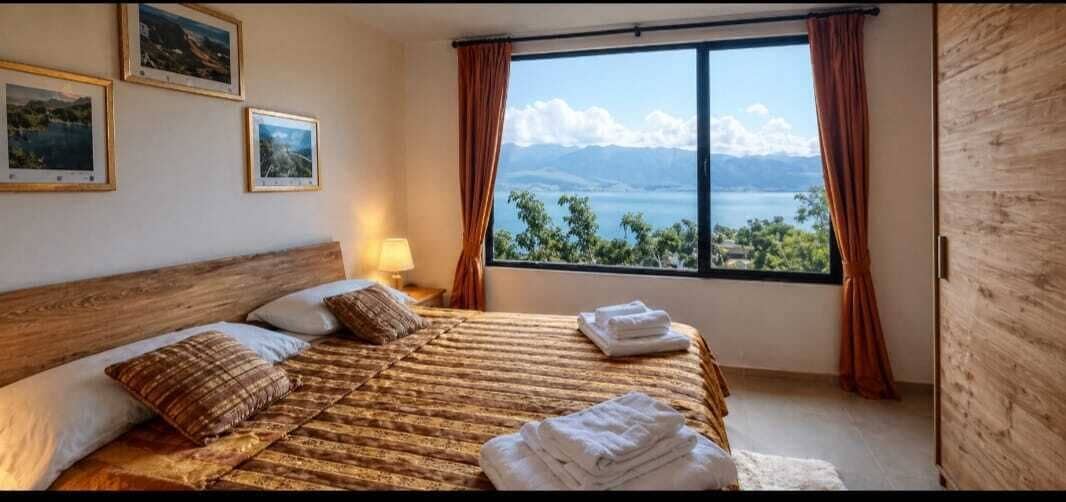 Camera matrimoniale | Free WiFi, bed sheets