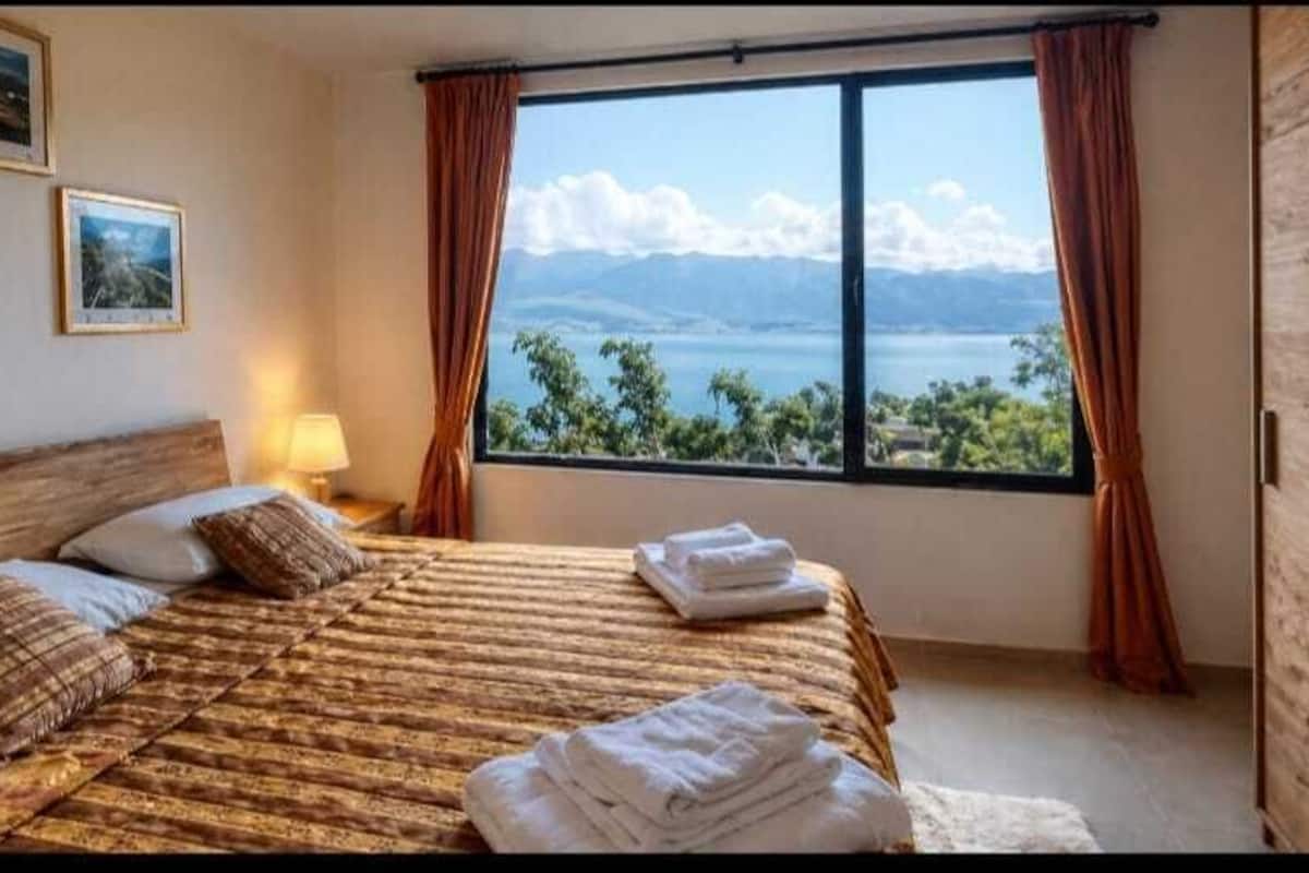 Camera matrimoniale | Free WiFi, bed sheets