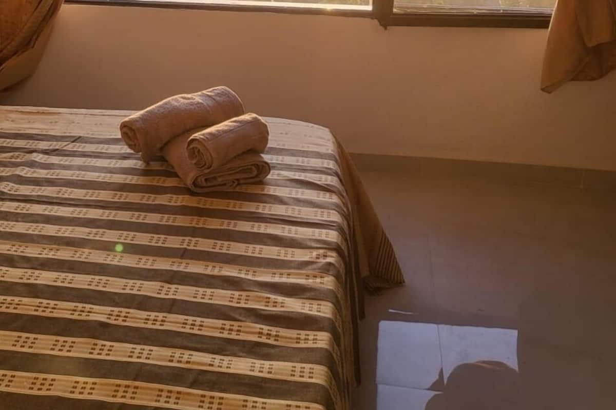 Camera matrimoniale | Wifi gratis y ropa de cama