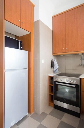 Private kitchen - Neos Kosmos 1Bd Apt with Stunning Views (Athens)