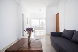 Living area - Neos Kosmos 1Bd Apt with Stunning Views (Athens)