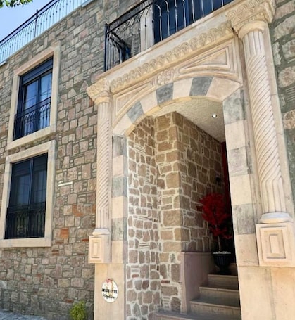 Exterior. Mojje Kucukkoy