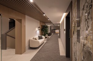 Sala de estar en el lobby